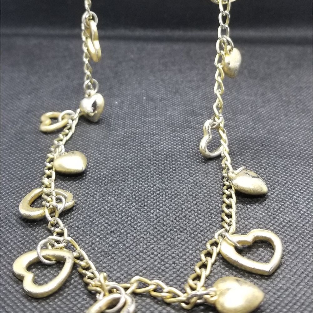 Falling hearts‎ symphony necklace